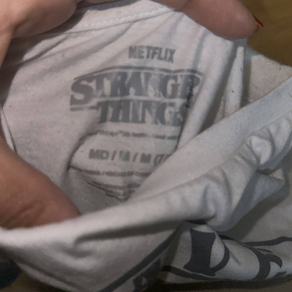 Stranger things shirt - Picture 3 of 3